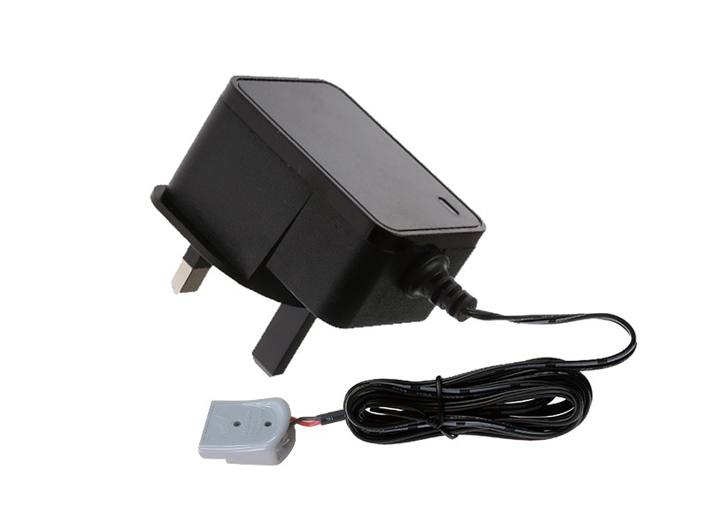 HORIZONTAL UKCA CHARGER WITH ROTATING LIGHT